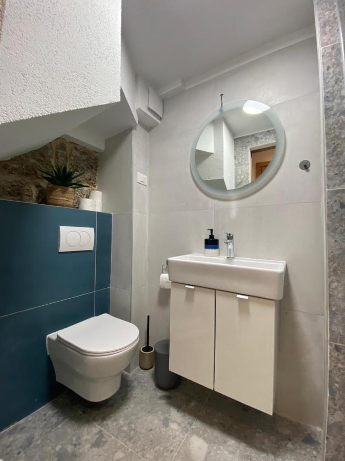 House Malena - Rooms Vis Exterior photo